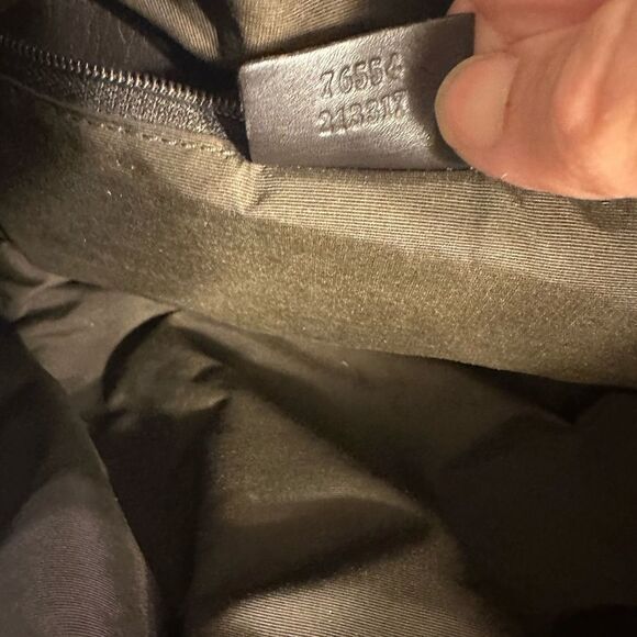 Gucci Black Hobo Bag with Signature Pattern - Picture 11 of 16